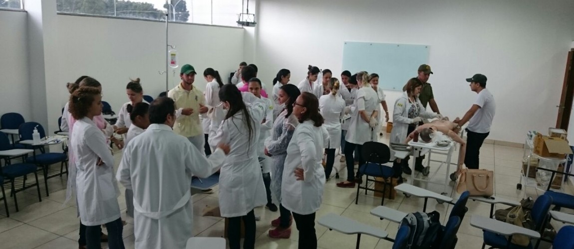 FIC Redenção promove mini curso de Injetáveis, Feridas e Curativos