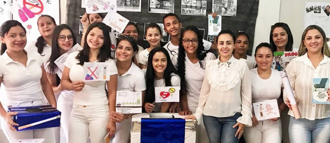 Alunos de Enfermagem da FIC realizam ações de conscientização no Dia Nacional de Combate ao Fumo Alunos de Enfermagem da FIC realizam ações de conscientização no Dia Nacional de Combate ao Fumo