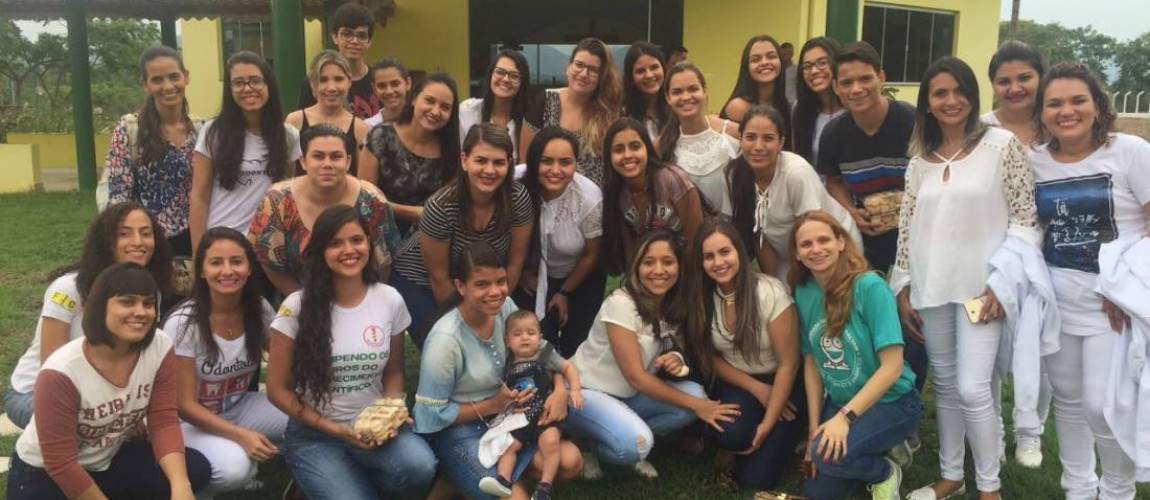 Alunos de Odontologia da FIC realizaram visita à Fazenda da Esperança Alunos de Odontologia da FIC realizaram visita à Fazenda da Esperança