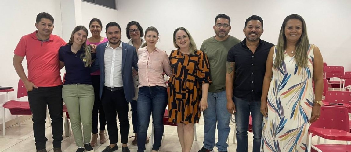 Diretoria e coordenadores de curso da FIC realizam reunião de alinhamento das ações para o novo semestre Diretoria e coordenadores de curso da FIC realizam reunião de alinhamento das ações para o novo semestre